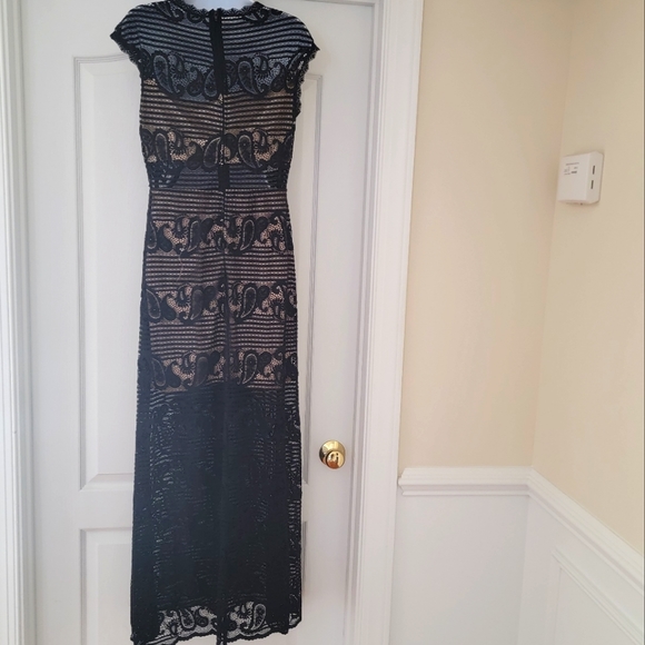 Bisou Bisou  Evening Lace Gown - Picture 3 of 12